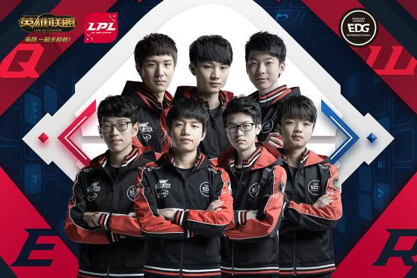 詹姆斯入选 詹姆斯入选