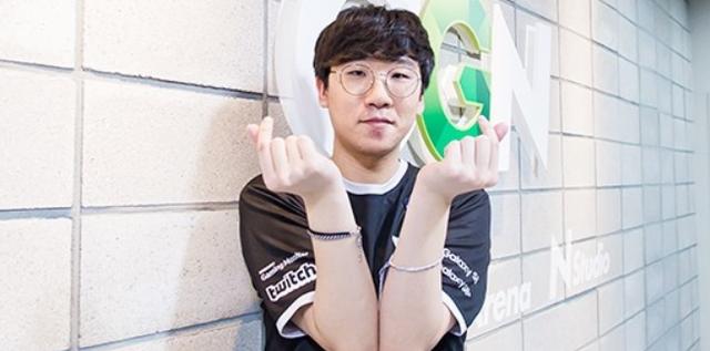 詹姆斯本人 詹姆斯本人