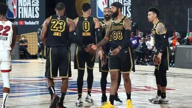 击败白云队 击败白云队